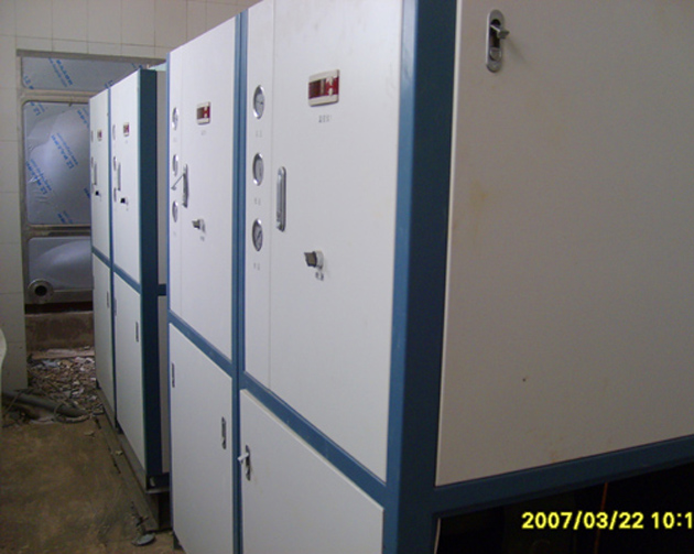 ϴԡ�Uˮ�������ϵ�y(t��ng)���C